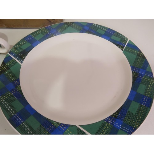 291 - 40 x PIECE GREEN TARTAN DINNER SET - BOXED AS NEW