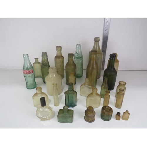 349 - COLLECTION OF OLD BOTTLES INCLUDES WAKEFIELD STONEWARE BOTTLE,THOMAS BARKER PONTEFRACT MARBLE COD BO... 