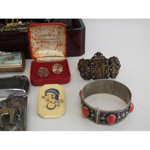 96 - JAPANESE HAND PAINTED WOODEN BOX FULL OF JEWELLERY AND TRINKETS INCLUDES BANGLES, BROOCHES, CUFFLINK... 