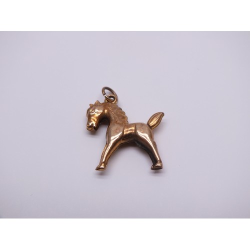 234 - 9ct GOLD HORSE/PONY CHARM, PENDANT 1.1g