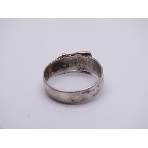 251 - STERLING SILVER BUCKLE RING SIZE T, 5g