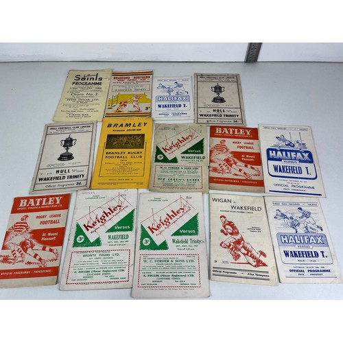 106 - COLLECTION OF OLD RUGBY LEAGUE - WAKEFIELD TRINITY AWAY PROGRAMMES