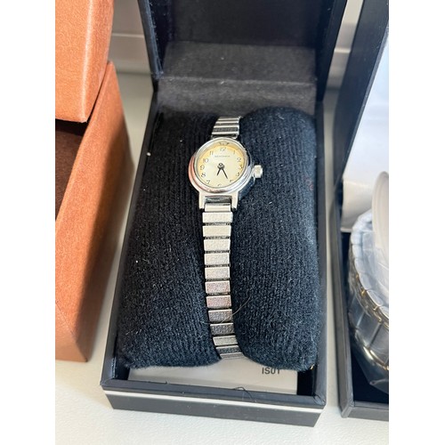 391 - 10x BOXED WATCHES TO INCLUDE SEKONDA, ACCURIST ETC