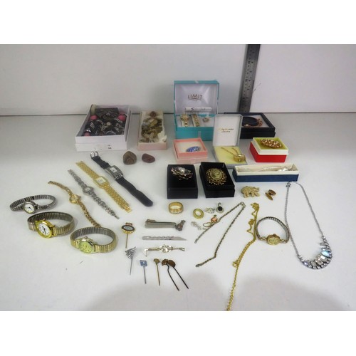 127 - SELECTION OF BOXED JEWELLERY , WATCHES AND BROOCHES ETC