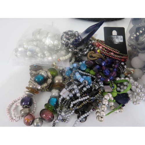 128 - COSTUME JEWELLERY AND VINTAGE HANDBAGS