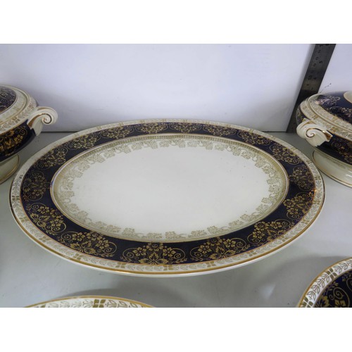 301 - 38 PIECE ROYAL DUCAL DINNER SERVICE