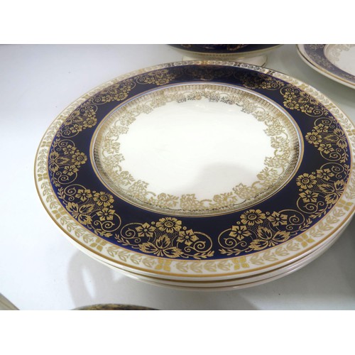 301 - 38 PIECE ROYAL DUCAL DINNER SERVICE