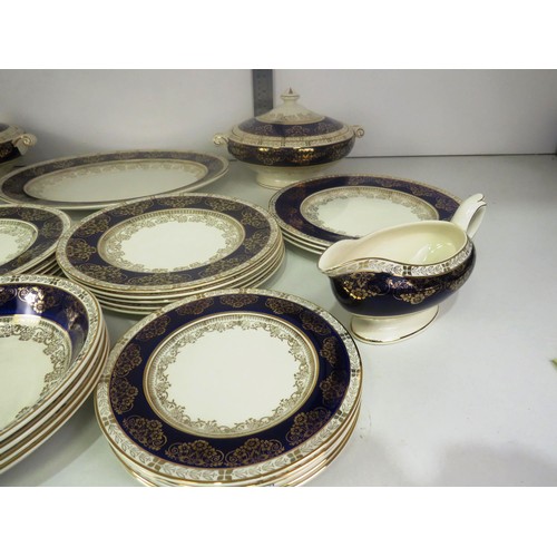 301 - 38 PIECE ROYAL DUCAL DINNER SERVICE