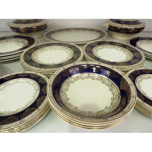 301 - 38 PIECE ROYAL DUCAL DINNER SERVICE