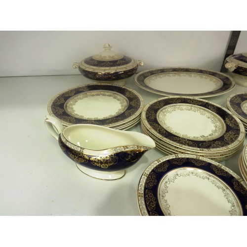 301 - 38 PIECE ROYAL DUCAL DINNER SERVICE