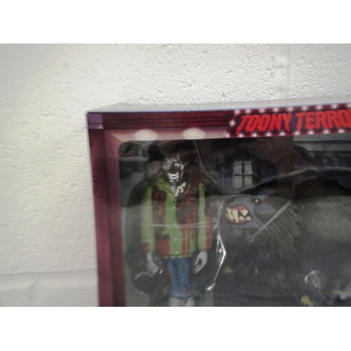 20 - NECA - AMERICAN WEREWOLF TOONY TERRORS JACK GOODMAN & KESSLER WOLF 2 PACK ACTION FIGURES - BRAND NEW