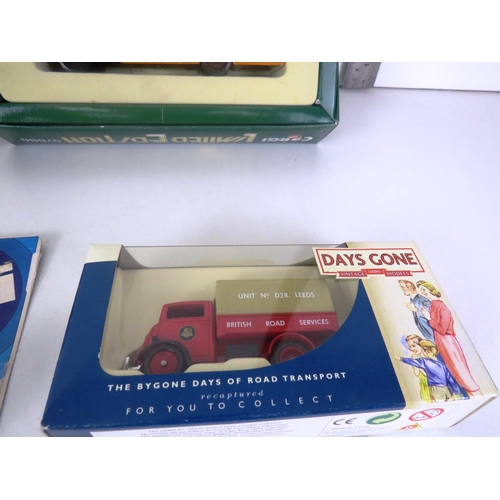 66 - 5 x BOXED DIECAST INCLUDES CORGI JUNIOR SCHOOL BUS, SET OF VINTAGE CAR MINIATURES, CORGI REMOVALS VA... 