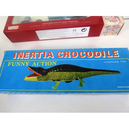 70 - 3 x BOXED DIECAST INCLUDES CARTERS FODDEN GENERATOR AND LOW LOADER AND FUNNY ACTION CROCODILE TOY