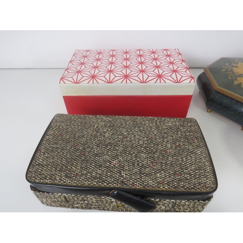 150 - SELECTION OF JEWLLERY BOXES INCLUDES GUCCI, MUSICAL, WOODEN ETC