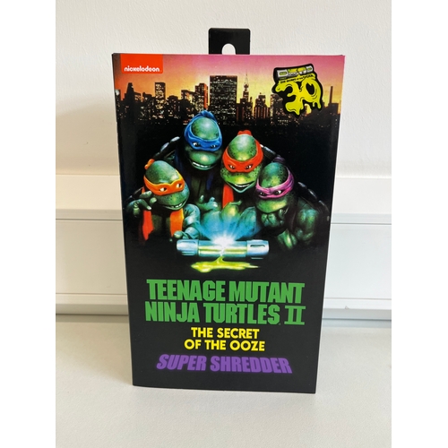 25 - NECA TEENAGE MUTANT NINJA TURNTLES II - THE SECRET OF THE OOZE SUPER SHREDDER - BOXED AS NEW