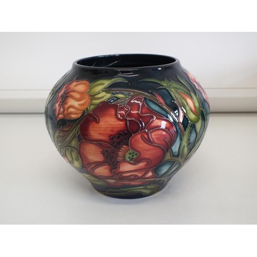 90 - MOORCROFT POPPY LTD EDITION VASE 63/200 BY RICHARD BISHOP - SIGNED ON THE BASE MEASURES APPROXIMATEL... 