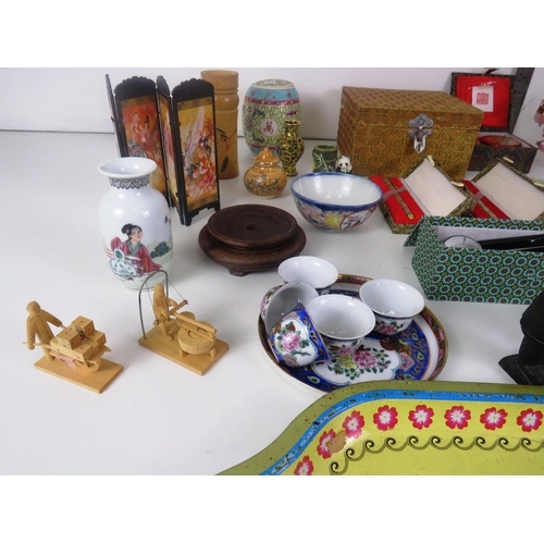 244 - ASSORTED ORIENTAL COLLECTABLES