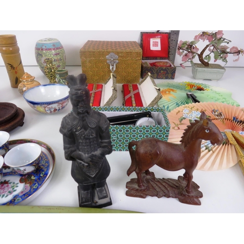 244 - ASSORTED ORIENTAL COLLECTABLES