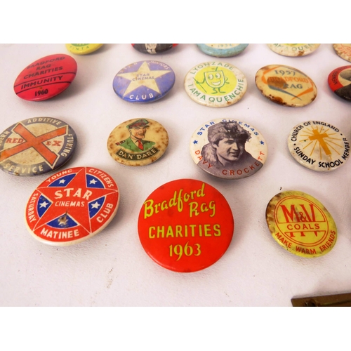 277 - COLLECTION OF ASSORTED OLD BADGES AND ROYAL SALFORD HOSPITAL MEDAL- INCLUDES WILIS WOODBINE, ENAMEL,... 