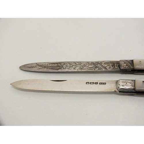 290 - 2 x STERLING SILVER AND MOTHER OF PEARL FRUIT KNIVES