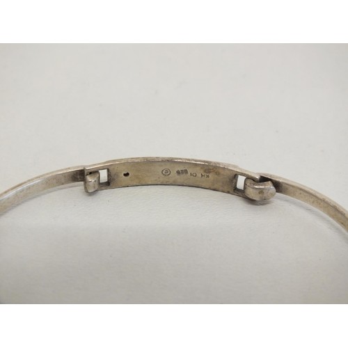 164 - STERLING SILVER KIT HEATH EXPANDING BANGLE WITH SMALL DIAMOND