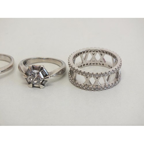 172 - 4 x STERLING SILVER RINGS- WORN