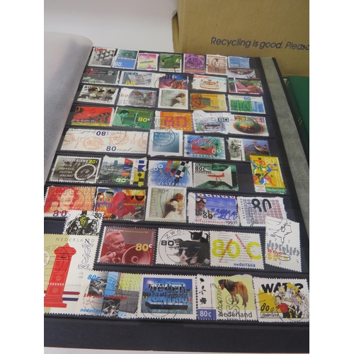 324 - GLORY BOX OF STAMPS INCLUDING STAMP STOCK BOOKS, STAMPS 1977 JUBILEE, LOOSE STAMPS, FIRST DAY COVERS... 