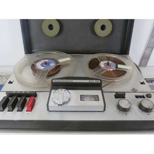 358 - TELEFUNKEN MAGNETOPHON 201 TAPE RECORDER/PLAY WORKING WITH INSTRUCTIONS AND A SELECTION OF TAPES