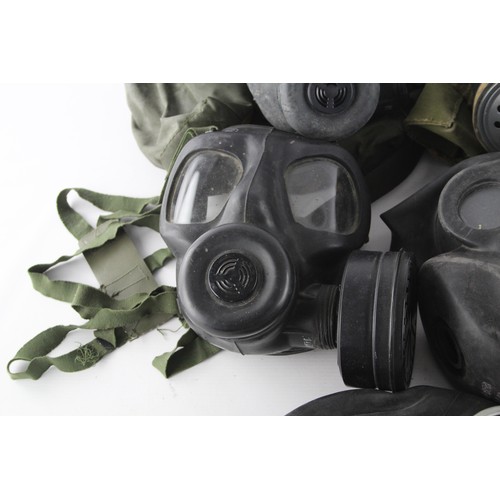 426 - 7 x Vintage Gas Masks