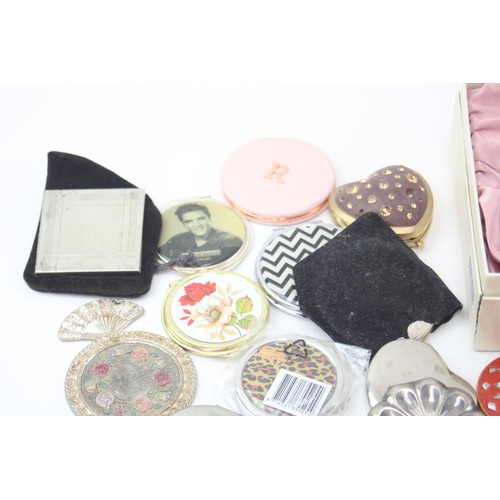 458 - 50 x Assorted Ladies Vanity Compact MIRRORS Inc Stratton, Boxed, Vintage etc