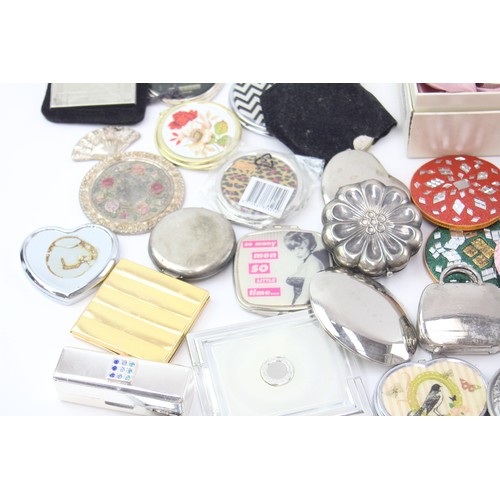 458 - 50 x Assorted Ladies Vanity Compact MIRRORS Inc Stratton, Boxed, Vintage etc