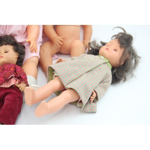 464 - 8 x Assorted Vintage Plastic Dolls Inc Palitoy, DTD, Etc