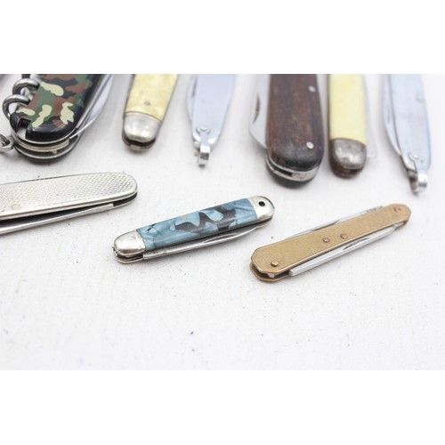 498 - 12 x Vintage Assorted Pocket KNIVES