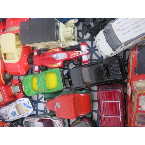 225 - TRAY OF DIECAST INCLUDES CORGI, MATCHBOX etc