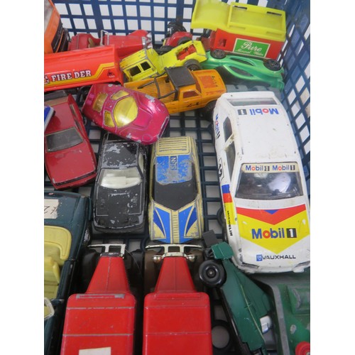 224 - TRAY OF DIECAST INCLUDES CORGI, MATCHBOX etc