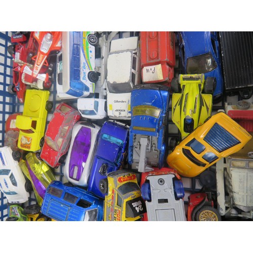 223 - TRAY OF DIECAST INCLUDES CORGI, MATCHBOX etc