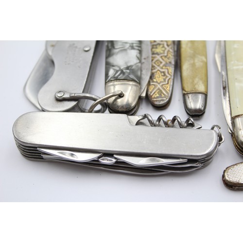 560 - 12 x Vintage Assorted Pocket KNIVES