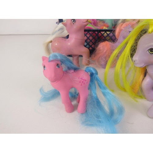 185 - VINTAGE MY LITTLE PONY FIGURES - COLLECTION 25 IN TOTAL ALL ORIGINAL/EARLY