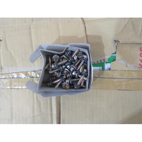 605 - 4 x BOXES OF GASHPOINT SCREWS WITH WASHERS