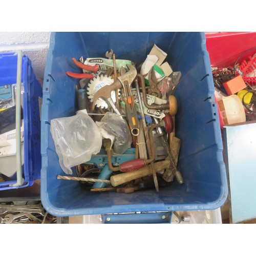 618 - JOBLOT OF TOOLS