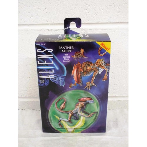 15 - NECA Aliens Panther Alien (Kenner Tribute) Action Figure - Boxed As New