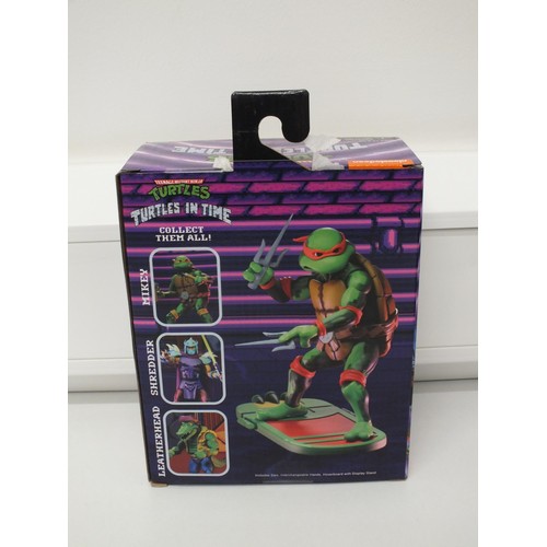 16 - NECA TEENAGE MUTANT NINJA TURTLES - TURTLES IN TIME RAPHAEL