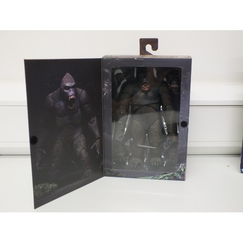 25 - NECA KING KONG ACTION FIGURE - BOXED AS NEW