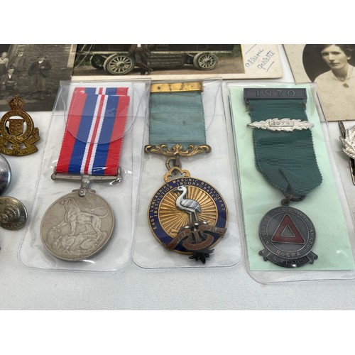 102 - VARIOUS MEDAL, BADGES AND OLD EPHEMERA