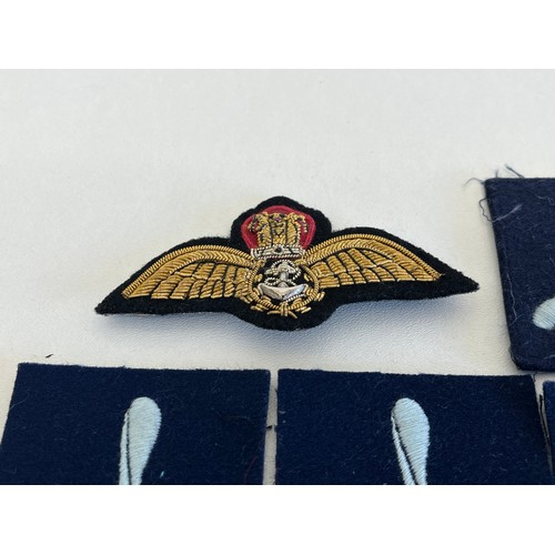 105 - ROYAL AIR FORCE, R.A.F CAP BADGES