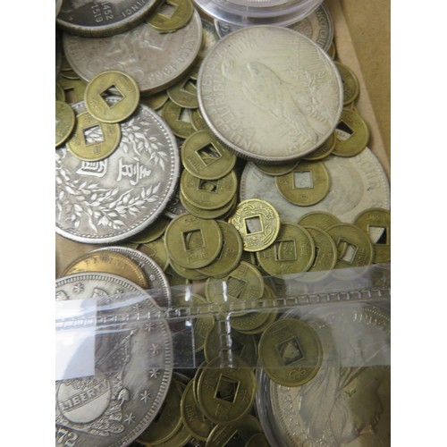 64 - JOBLOT OF COLLECTORS COINS INCLUDES COMMEMORATIVE, GOLD PLATED, PROOF COINS, CHINESE COINS ETC