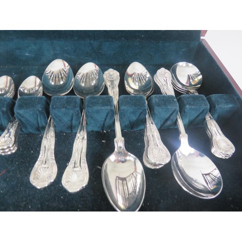 286 - VINERS 44 PIECE WOODEN CANTEEN OF CUTLERY