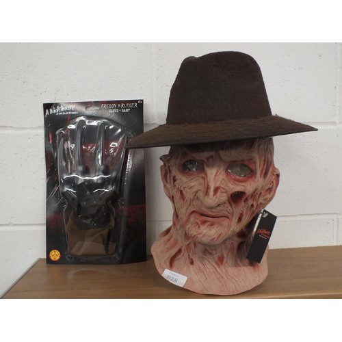 49A - TRICK OR TREAT STUDIOS NIGHTMARE on ELM STREET Part 4 Deluxe FREDDY MASK WITH HAT & GLOVE - AS NEW