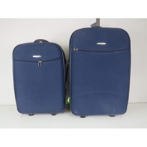 305 - 2 x MATCHING BLUE SUITCASES AS NEW