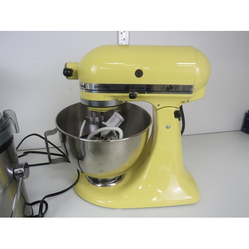 312 - KITCHEN AID MIXER, AGA KITCHEN SCALES AND A JUICER